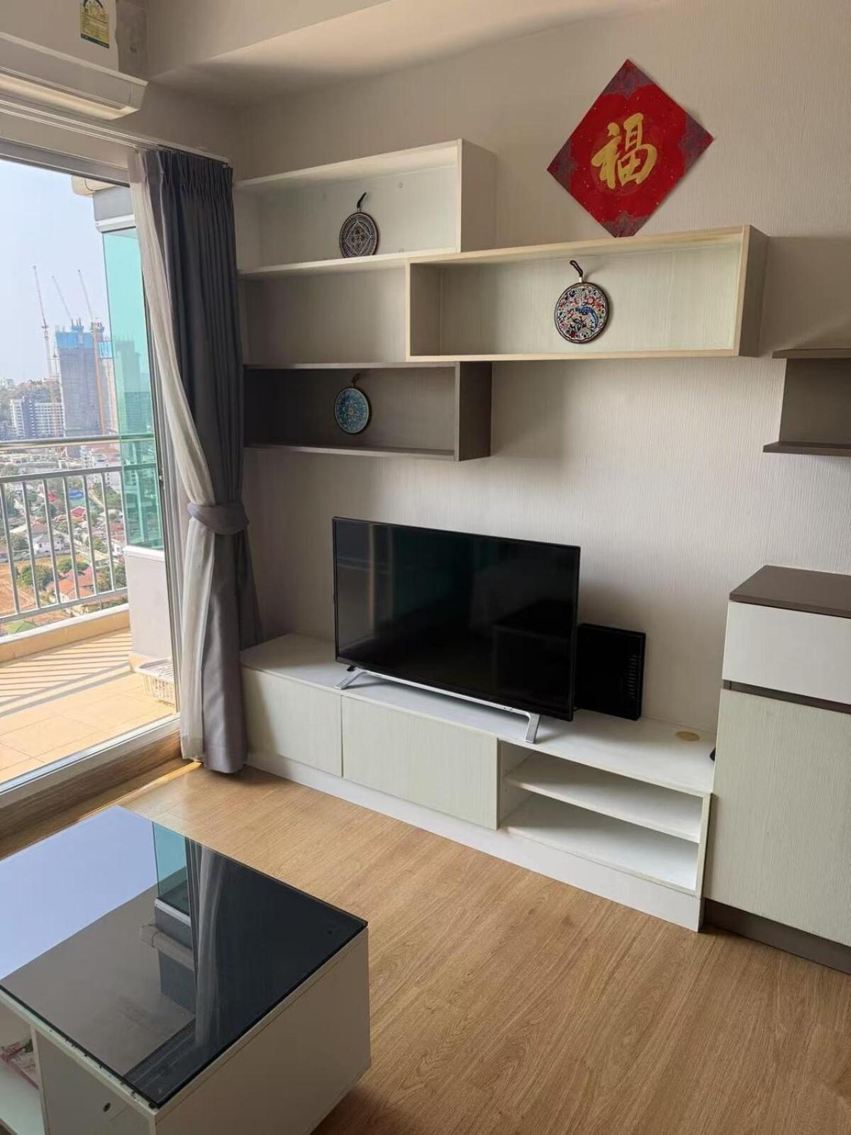Apartment Supalai Sea View 1b1b Pattaya