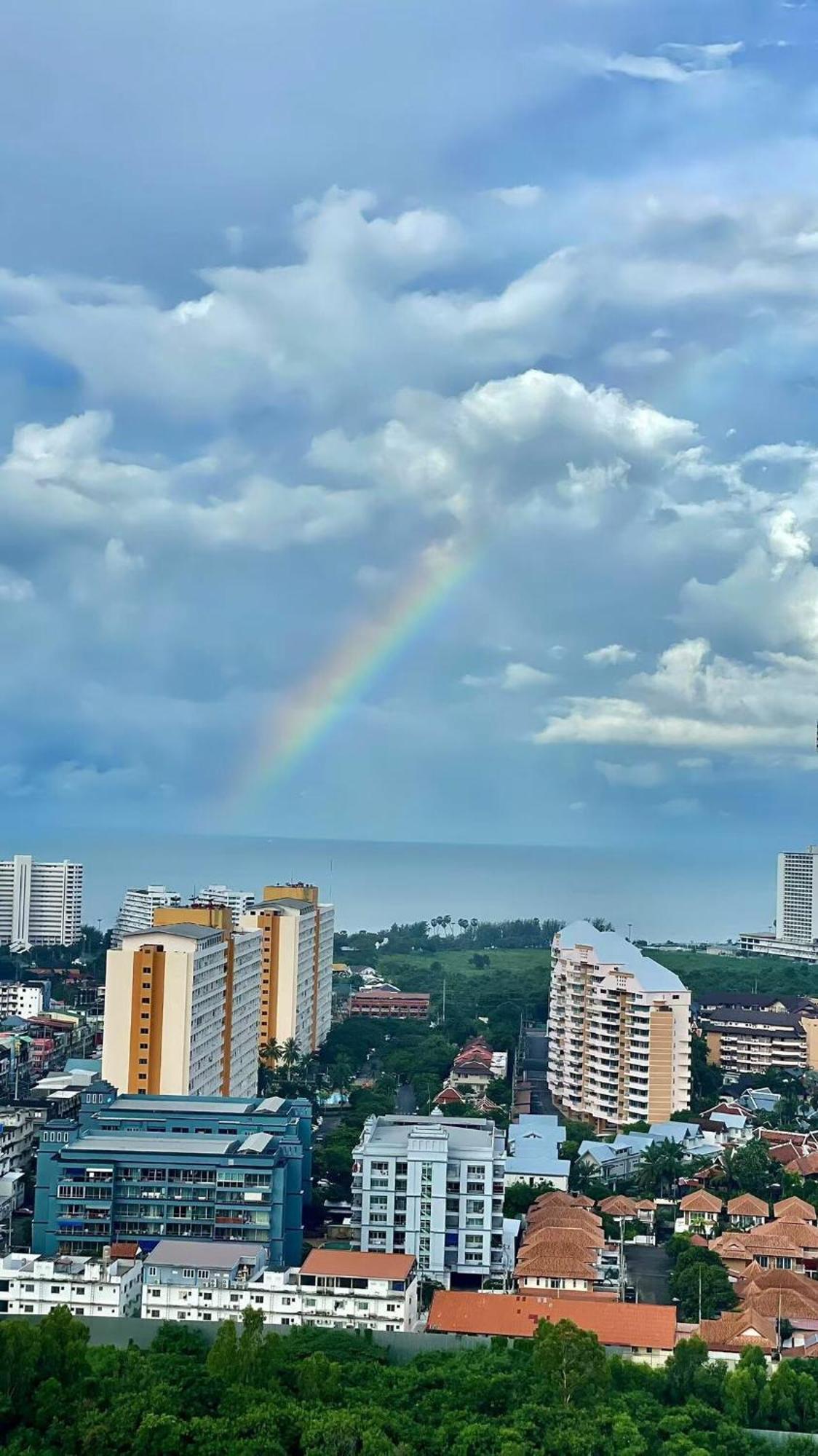 Apartemen Supalai Sea View 1b1b Pattaya